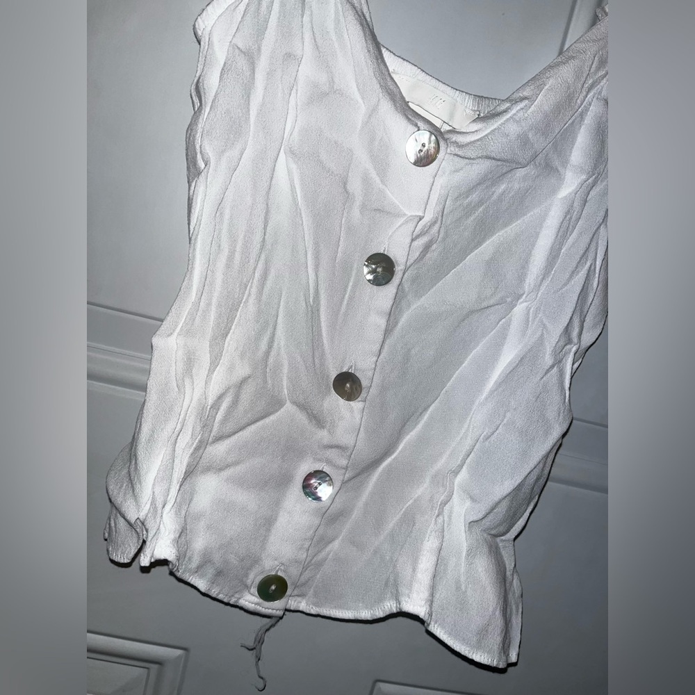 H&M | Button Down Tank - Picture 2 of 4